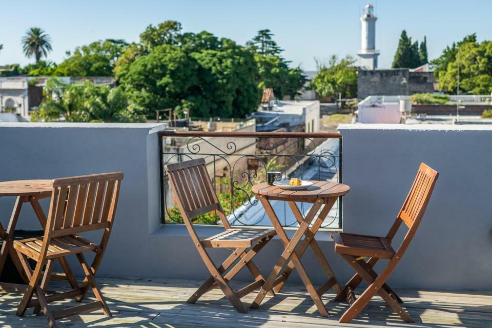 Casa Francis - Apartamentos コロニア・デル・サクラメント エクステリア 写真
