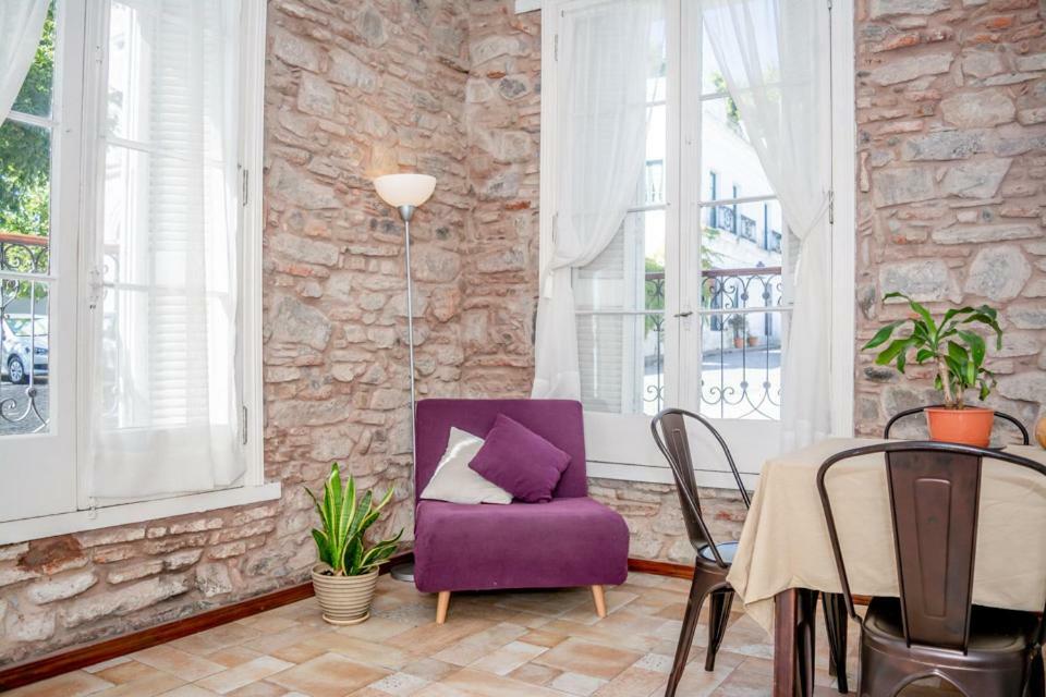 Casa Francis - Apartamentos コロニア・デル・サクラメント エクステリア 写真